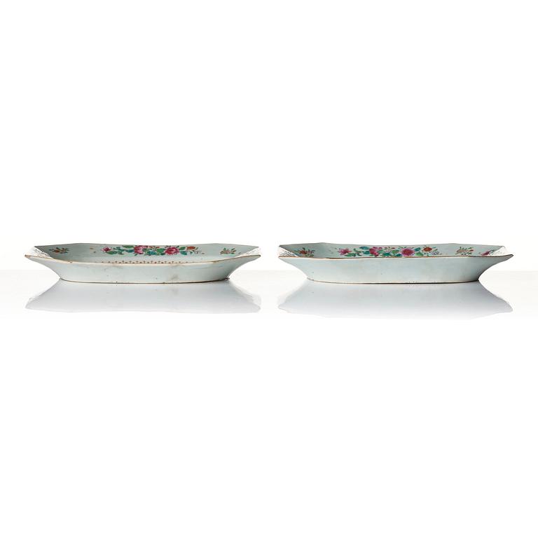 A pair of famille rose serving dishes, Qing dynasty, Qianlong (1736-95).