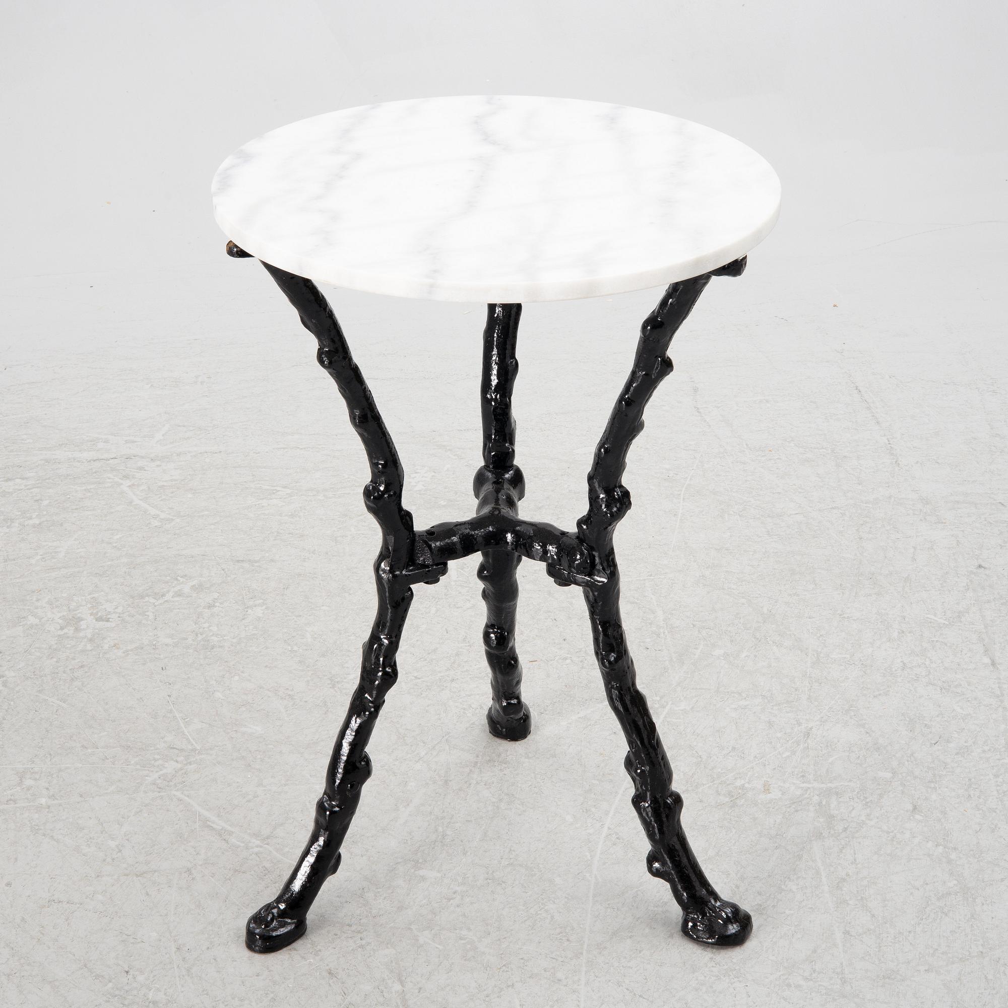 Garden table, 20th century.
