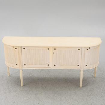 Sideboard, gustaviansk stil, Oscar Edv. Ekelunds Snickerifabriks AB, Virserum, 1900-talets andra hälft.