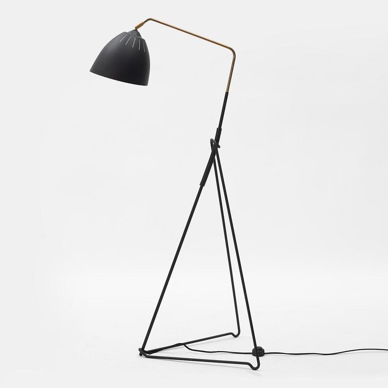 A 'Lean' floor light from Örsjö.