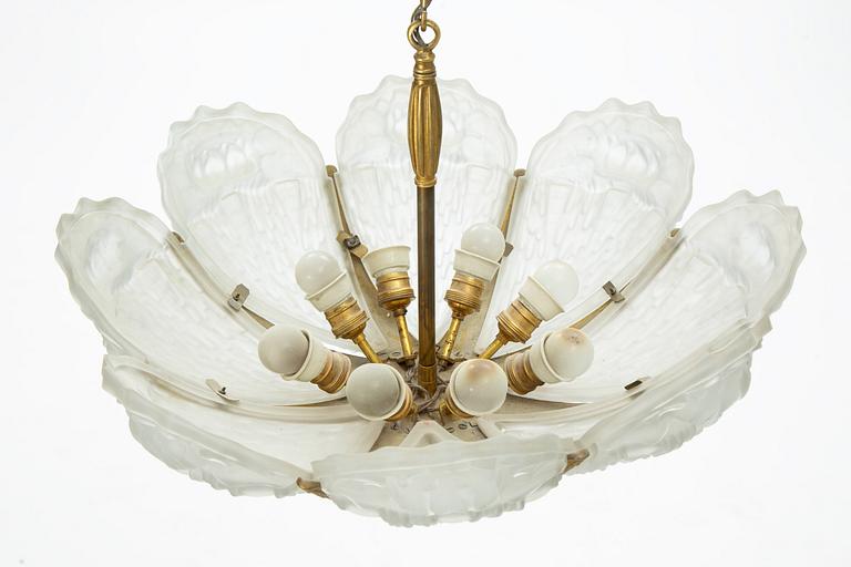 Morin et Cie, attributed to, an Art Deco chandelier, France 1920s-30s.