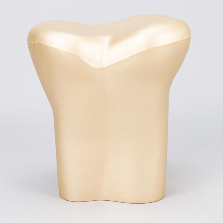 RAHI, "The Tooth Stool", design Philippe Starck, muovia.