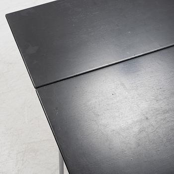 Arne Jacobsen, klaffbord, modell 3601, Fritz Hansen, Danmark, 1960-tal.