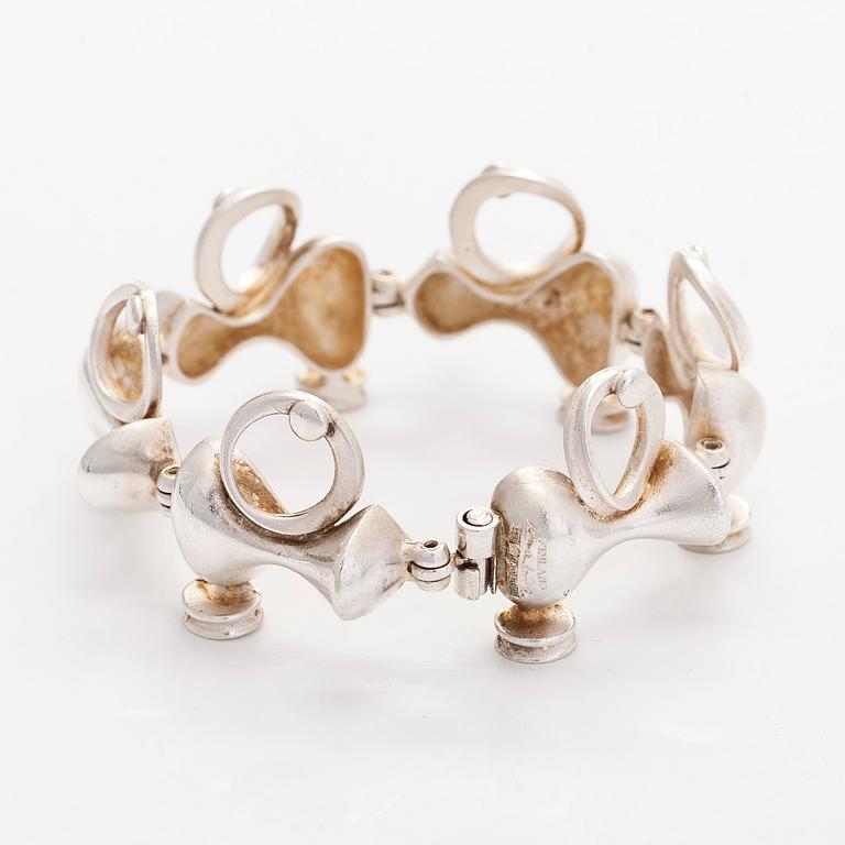 Jorma Laine, armband, silver, Turun Hopea, Åbo 1973.