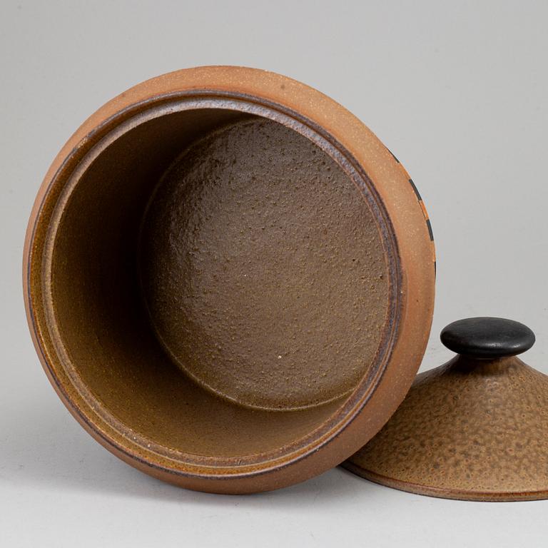 STIG LINDBERG, a stoneware lidded bowl, 'Silur', Gustavsberg, Sweden 1960's.