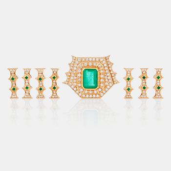 1234. COLLIERDEL med smaragd  och 30 st briljantslipade diamanter. 7 st mellanlägg för pärlcollier.