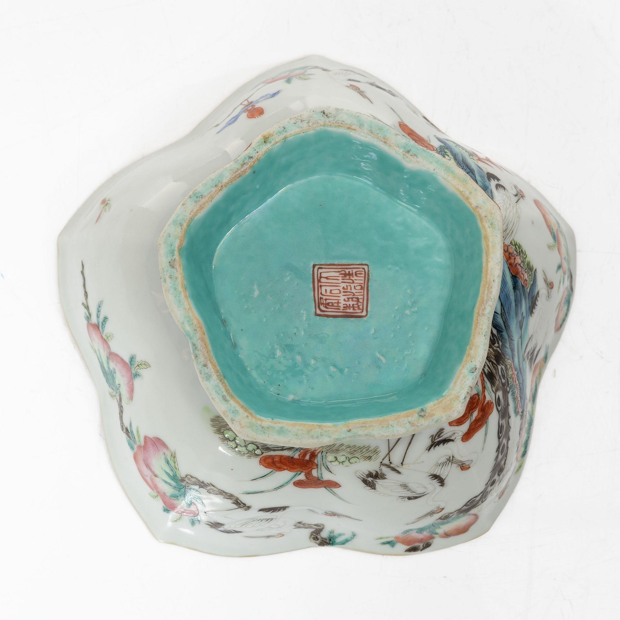 Skål  porslin, Qingdynastin, Kina, 1800-tal.