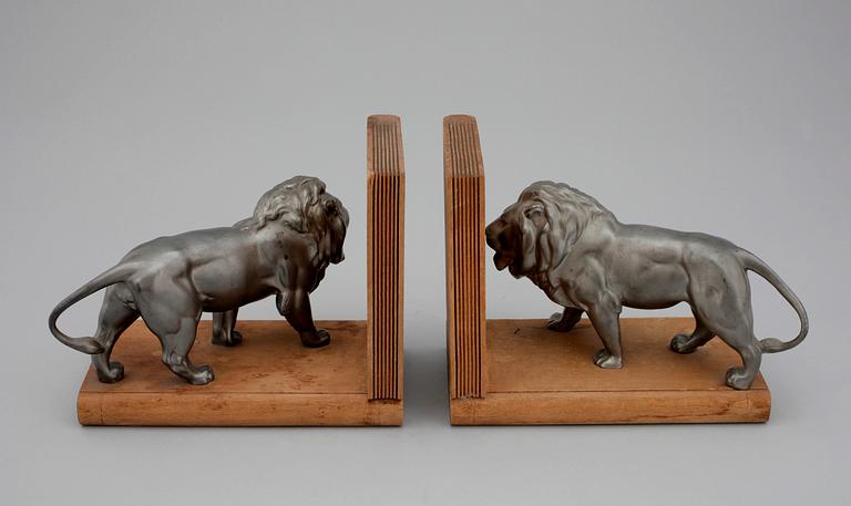 BOKSTÖD, 1900-talets mitt.