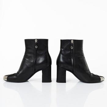 Louis Vuitton, stövletter, ett par, storlek 37.