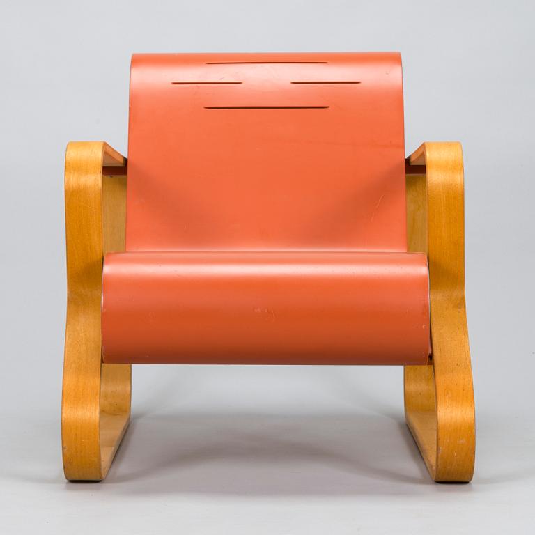 Alvar Aalto,  a 1960's armchair 'Paimio 41' for O.Y. Huonekalu- ja Rakennustyötehdas A.B.