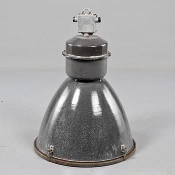 INDUSTRILAMPA, 1900-talets fjärde kvartal.