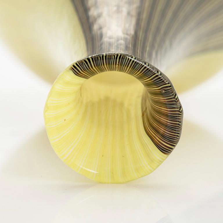 Carlo Scarpa, vase, 'Tessuto' signed Venini Murano Italia.