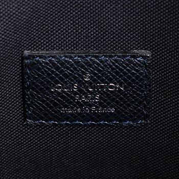 Louis Vuitton, laukku, 'Sasha' Messenger.