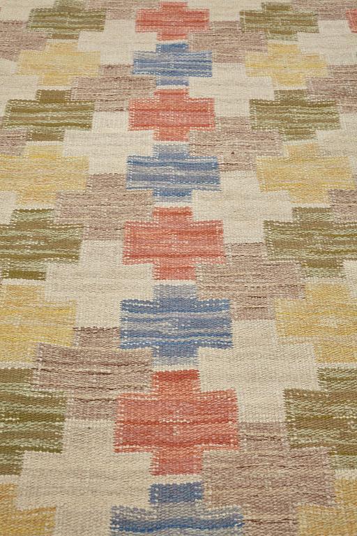 Swedish design, a carpet, knotted pile in relief, ca 178,5-179,5 x 137-140,5 cm, signed and dated at the back: SKLH 1944.