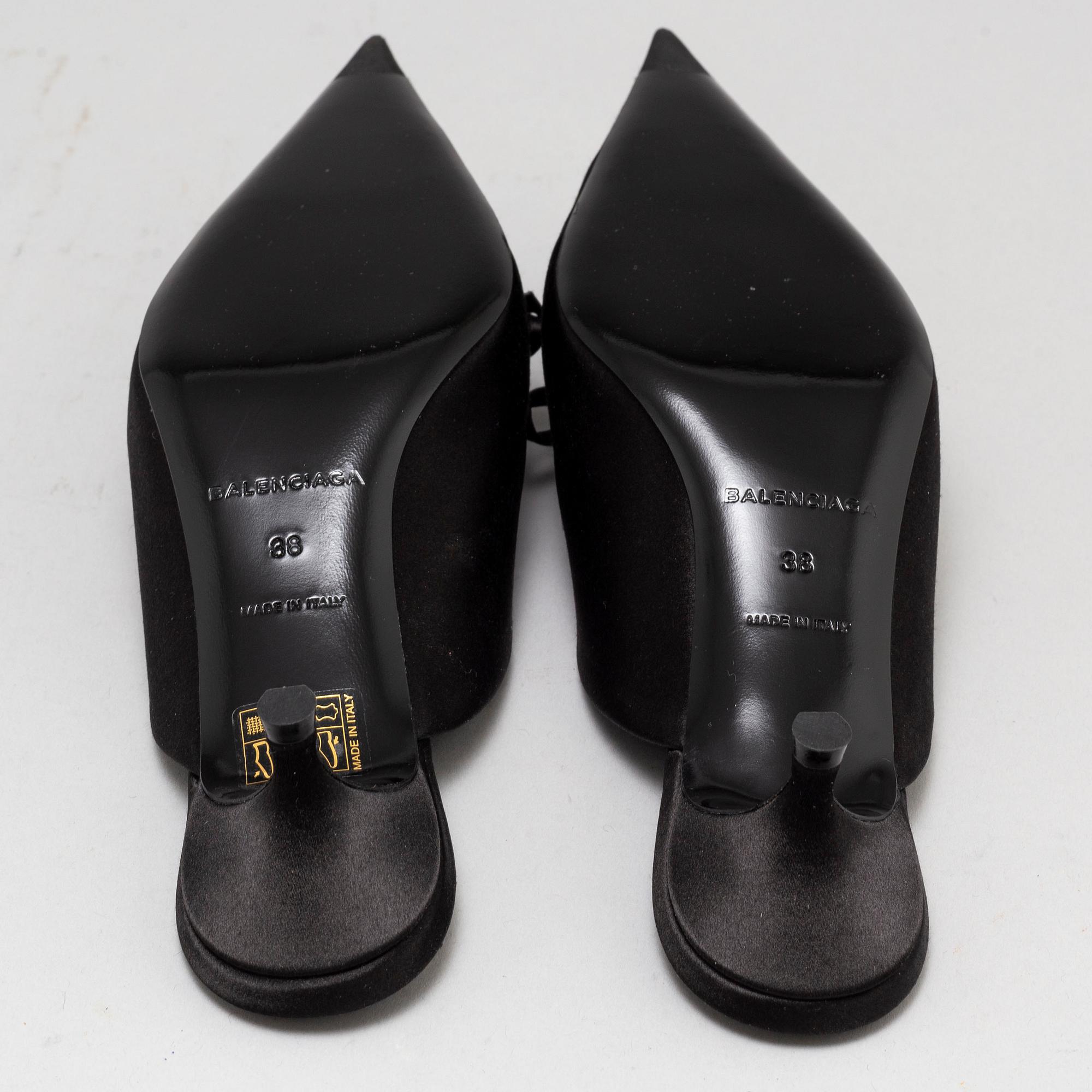BALENCIAGA, a crepe de satin mules/kitten heels, app 38.
