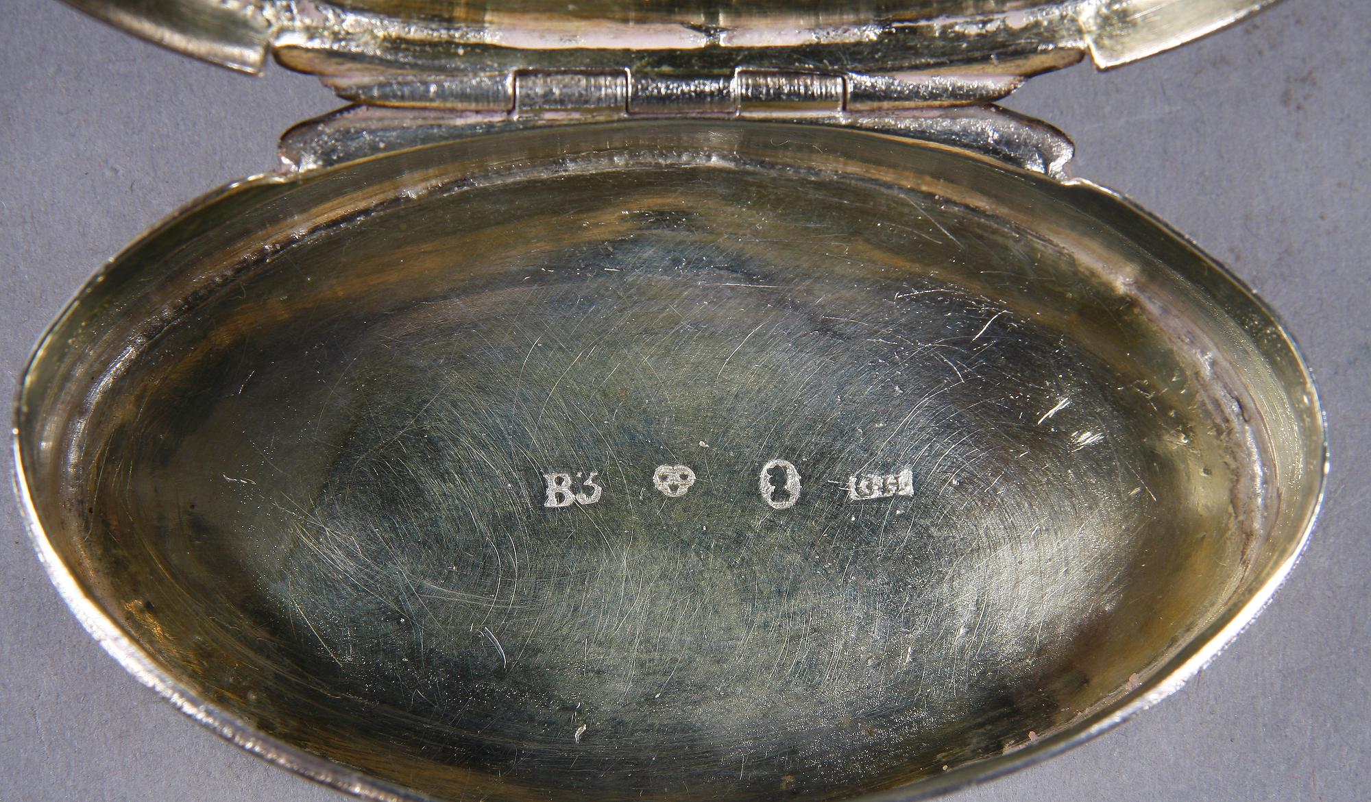 DOSOR, 3 st, silver. Stephan Westerstråhle, Västervik 1795, Gustaf Hagström, Stockholm 1808 samt  Jonas Berg, Stockholm 1784.