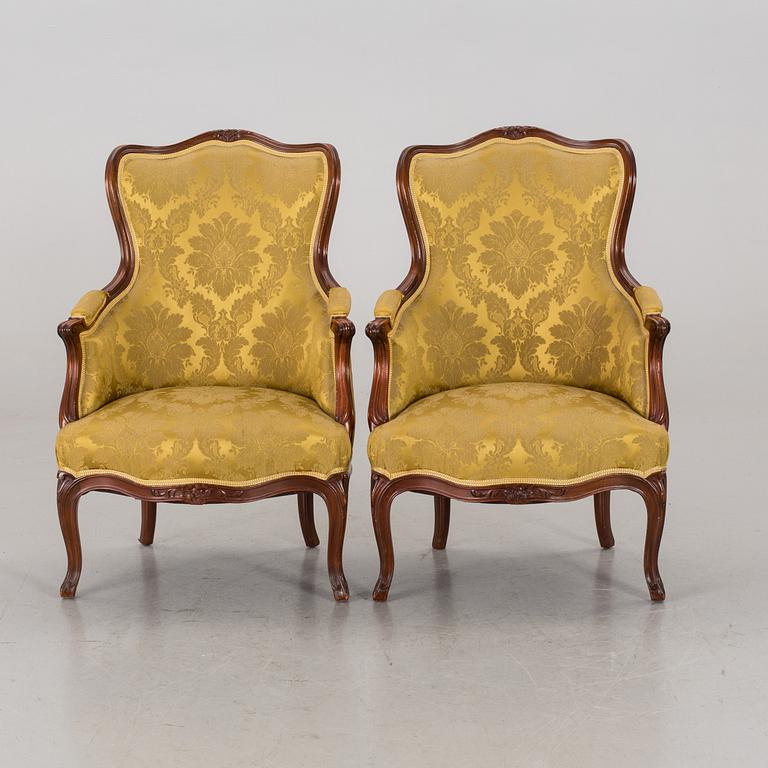 A PAIR OF ROCOCO STYLE ARMCHAIRS, 20th century.