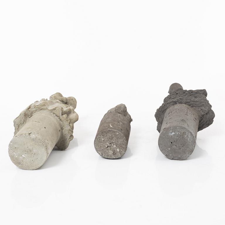 Kathy Dalwood, skulpturer, 3 st, "American Girl", "Tennessee Girl" och "Concrete Roman Girl".