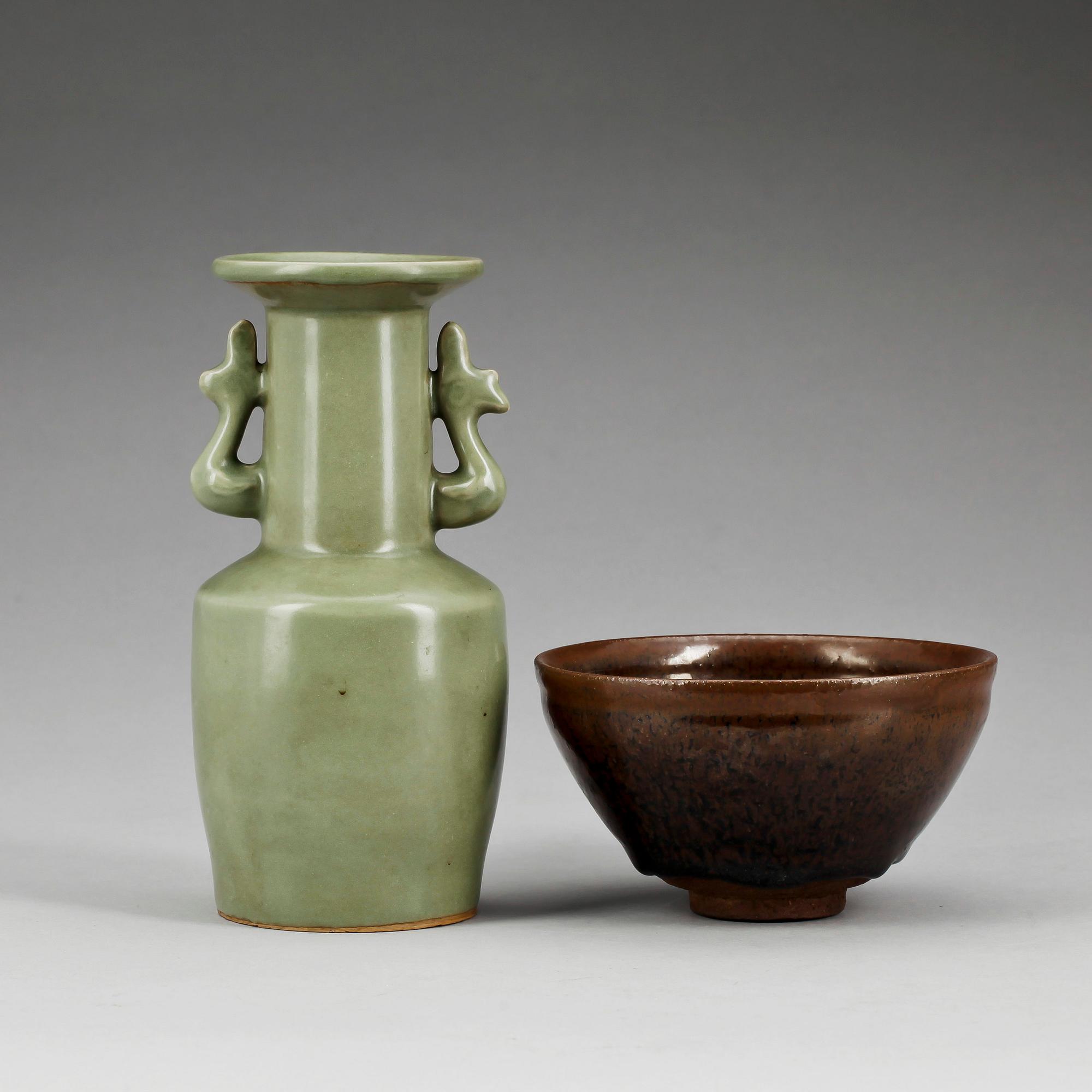 SKÅL samt VAS, keramik, möjl Song/Ming dynastin, Kina.