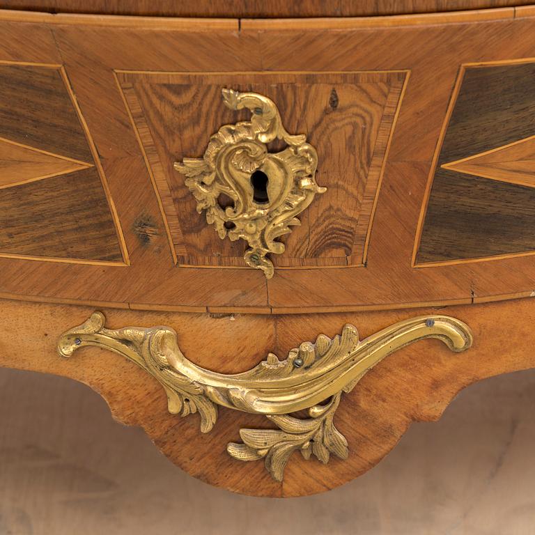 A Swedish Rococo 18th century commode by Gustaf Foltiern (master in Stockholm 1771-1804).