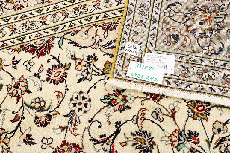 A Keshan carpet, c. 342 x 242 cm.