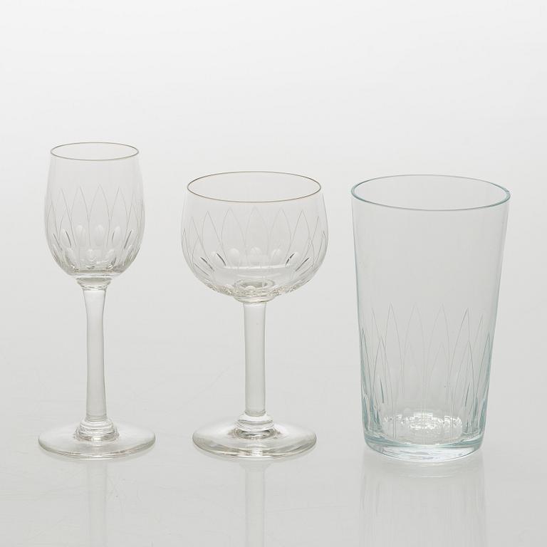 Göran Hongell, glasservis, 52 delar, "Kilta". Iittala, i produktion 1947-1966.