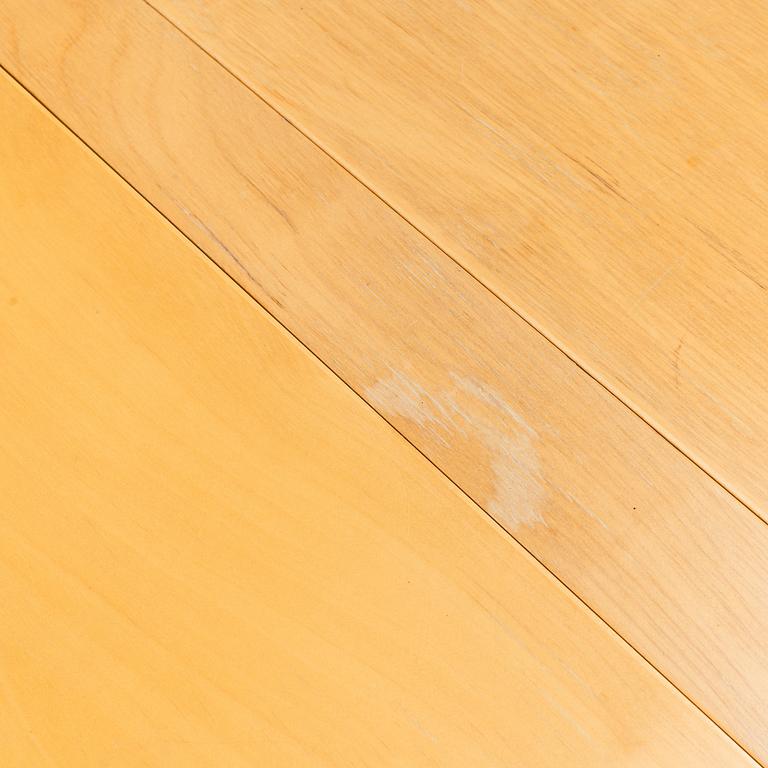 A second half of the 20th Century 'Maria Flap' table by Bruno Mathsson, Bruno Mathson International, Värnamo.