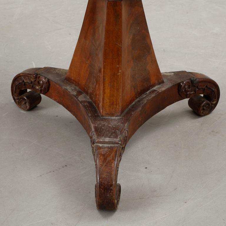 BORD, empire, 1800-talets första hälft.