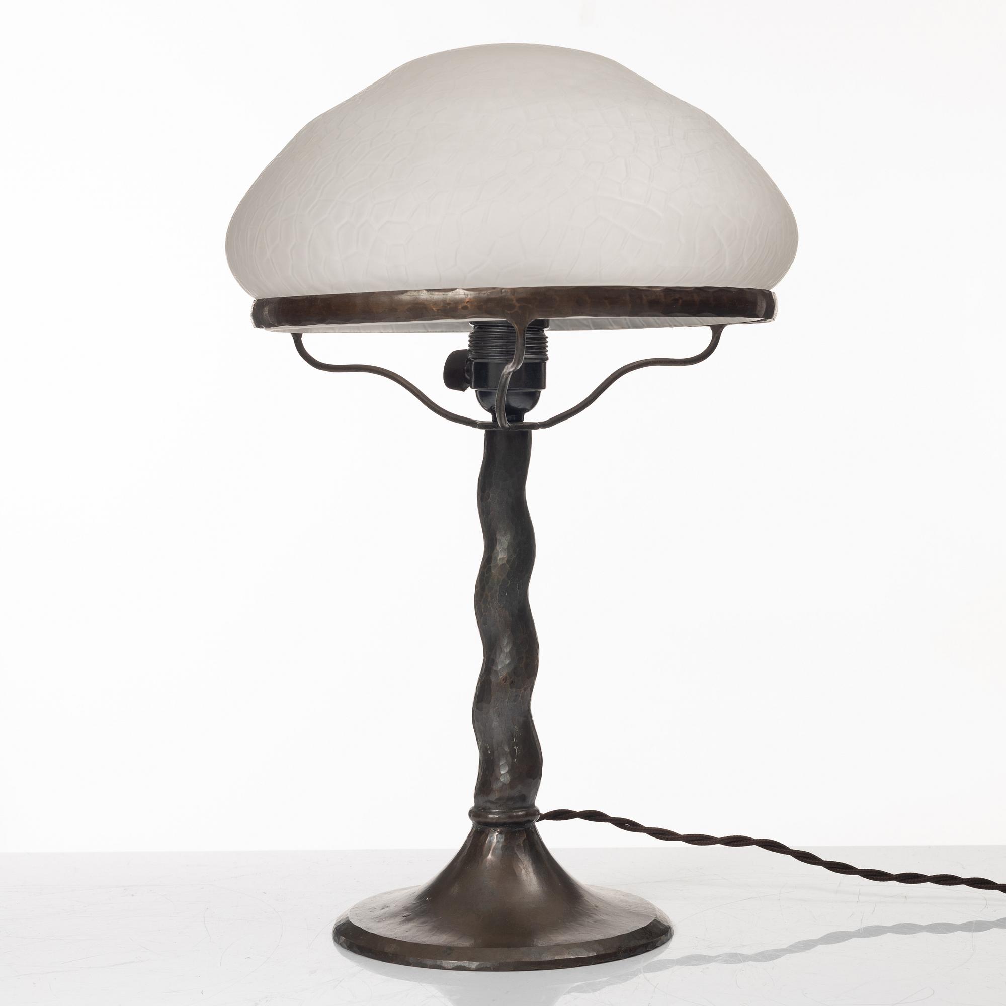 Harald Notini, a table lamp model "6834", Arvid Böhlmarks Lampfabrik, Stockholm, 1920s.