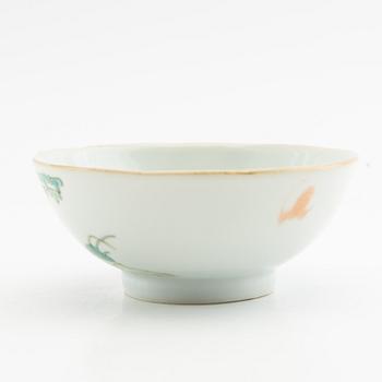 A small Chinese bowl, late Qing dynasty/early 20th century.