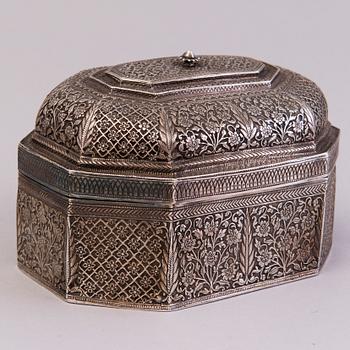 A Persian silver box, 20th Century.