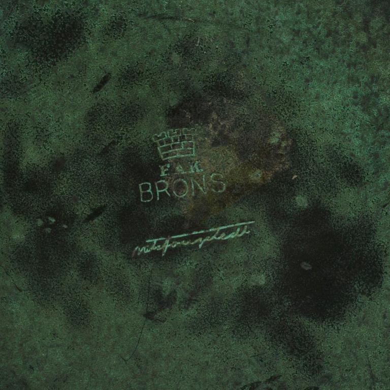 NILS FOUGSTEDT, a patinated bronze box, FAK Kronsilver Fabrik AB, Stockholm 1930's.