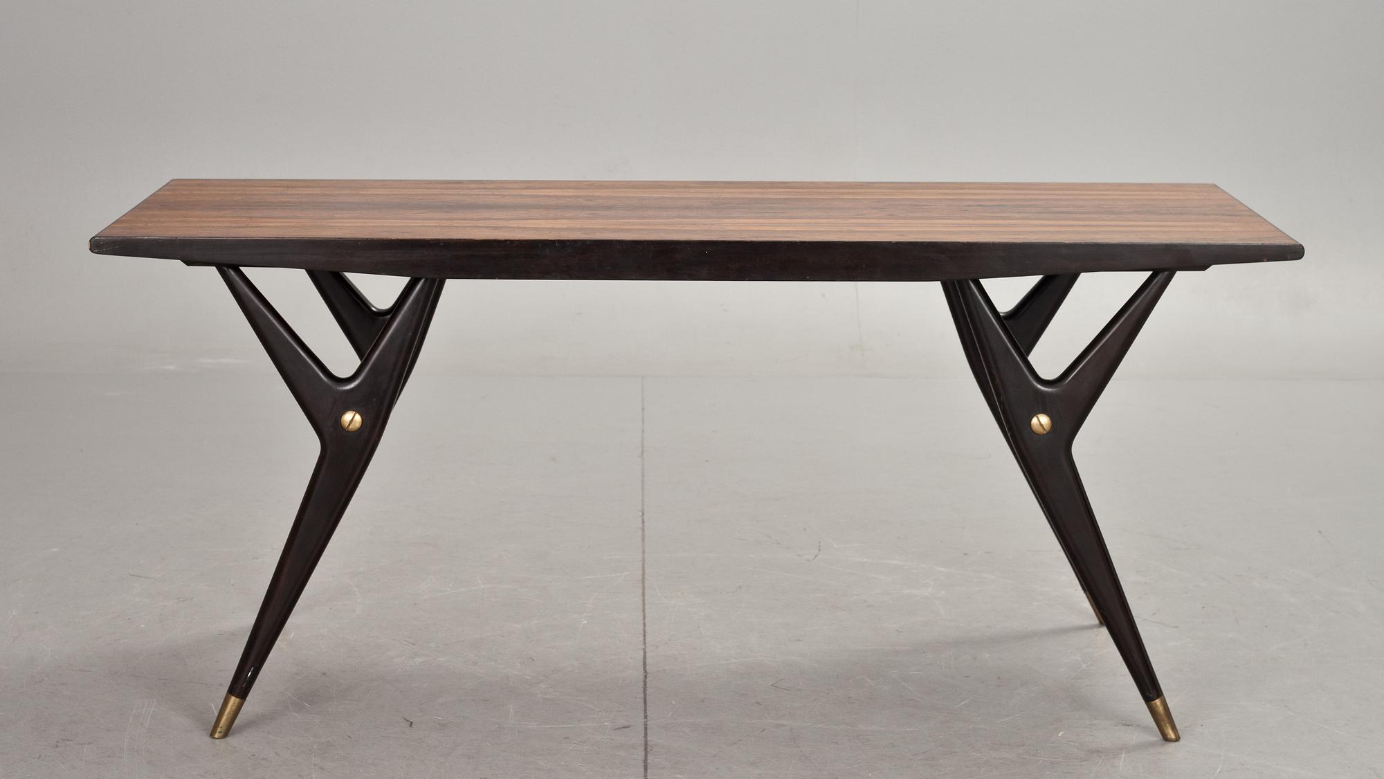 SOFFBORD, efter Ico Parisi, Slutarp.