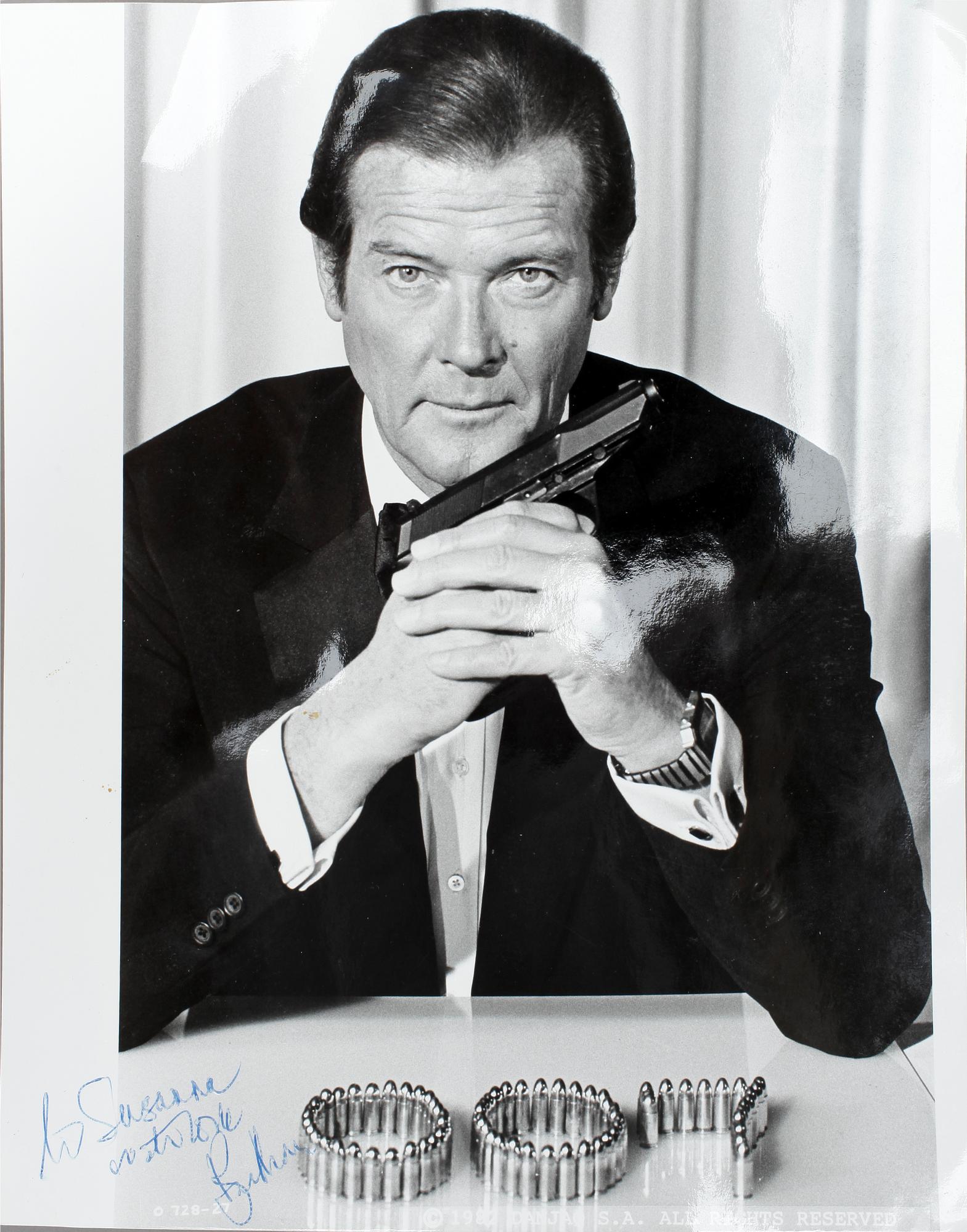 ROGER MOORE f 1927, autograf.