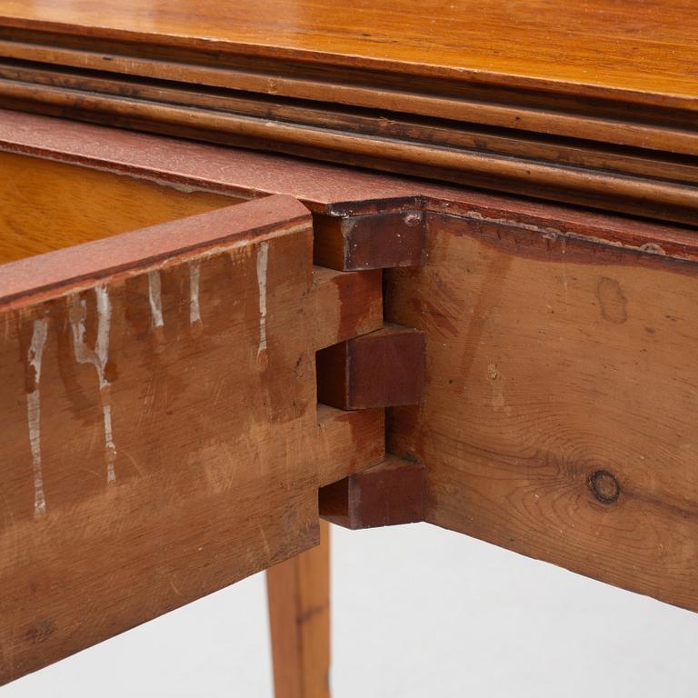 A late Gustavian card table, 19th century.