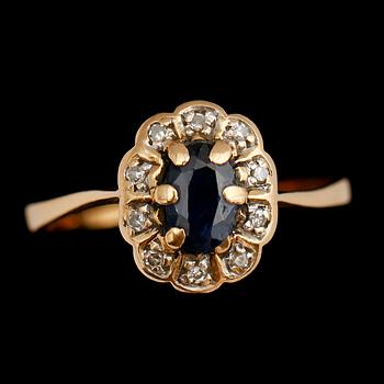 RINGAR, 2 st, 18 k guld, med safir, rubiner samt briljanter. Tot vikt ca 4 g.