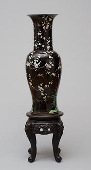 A large famille noire vase, Qing dynasty, 19th Century.