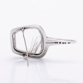 Brooch sterling silver rutile quartz, brooch approx 6 x 4 cm, Guld och Silversmide Gunnar Nilsson Halmstad 1957.