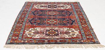 Carpet, northwest Persian, approx. 230 x 150 cm.
