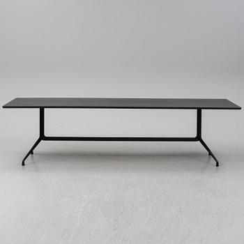 HEE WELLING & HAY, konferensbord, "About a Table AAT", HAY, Danmark.