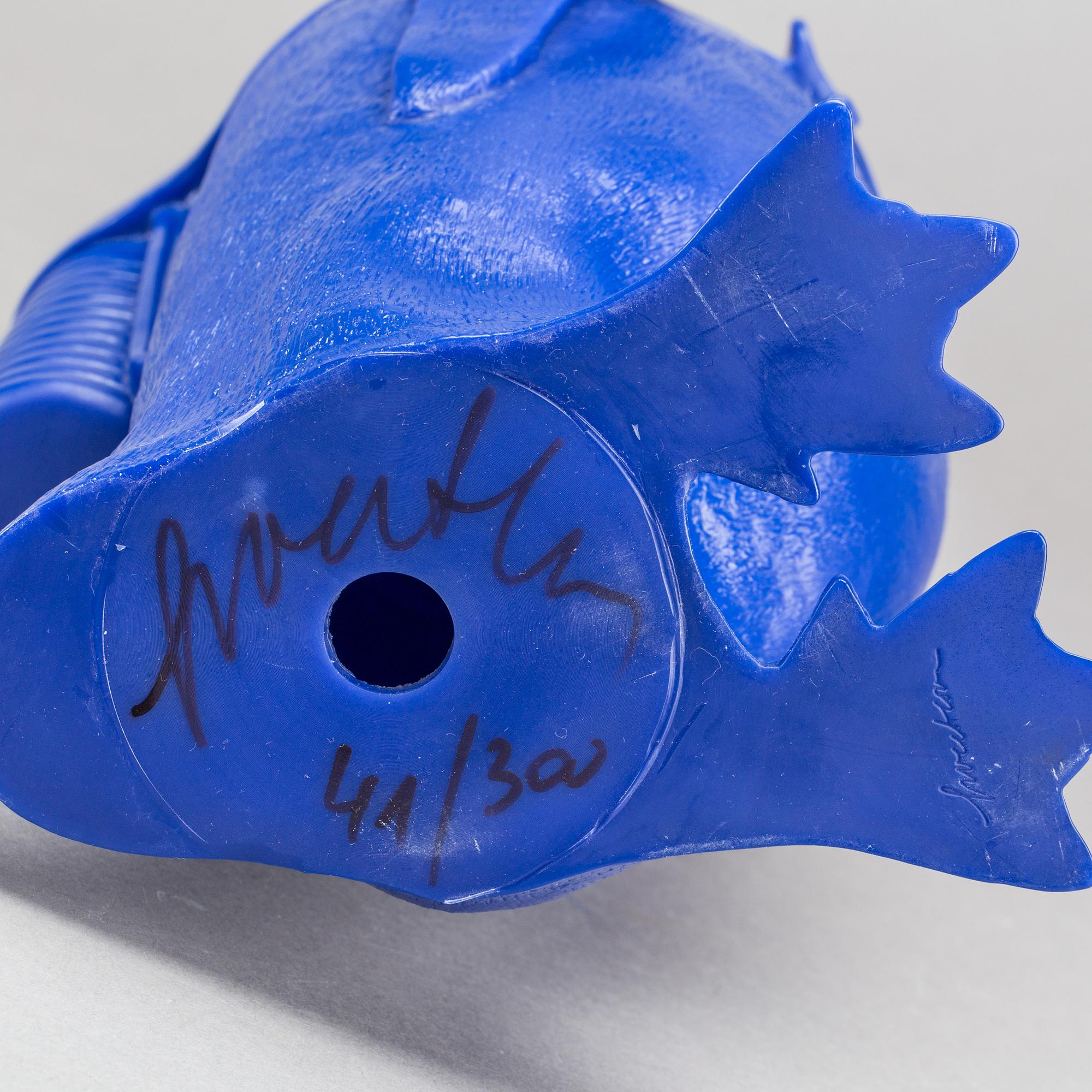 WILLIAM SWEETLOVE, skulptur, plast, signerad och numrerad 41/300.