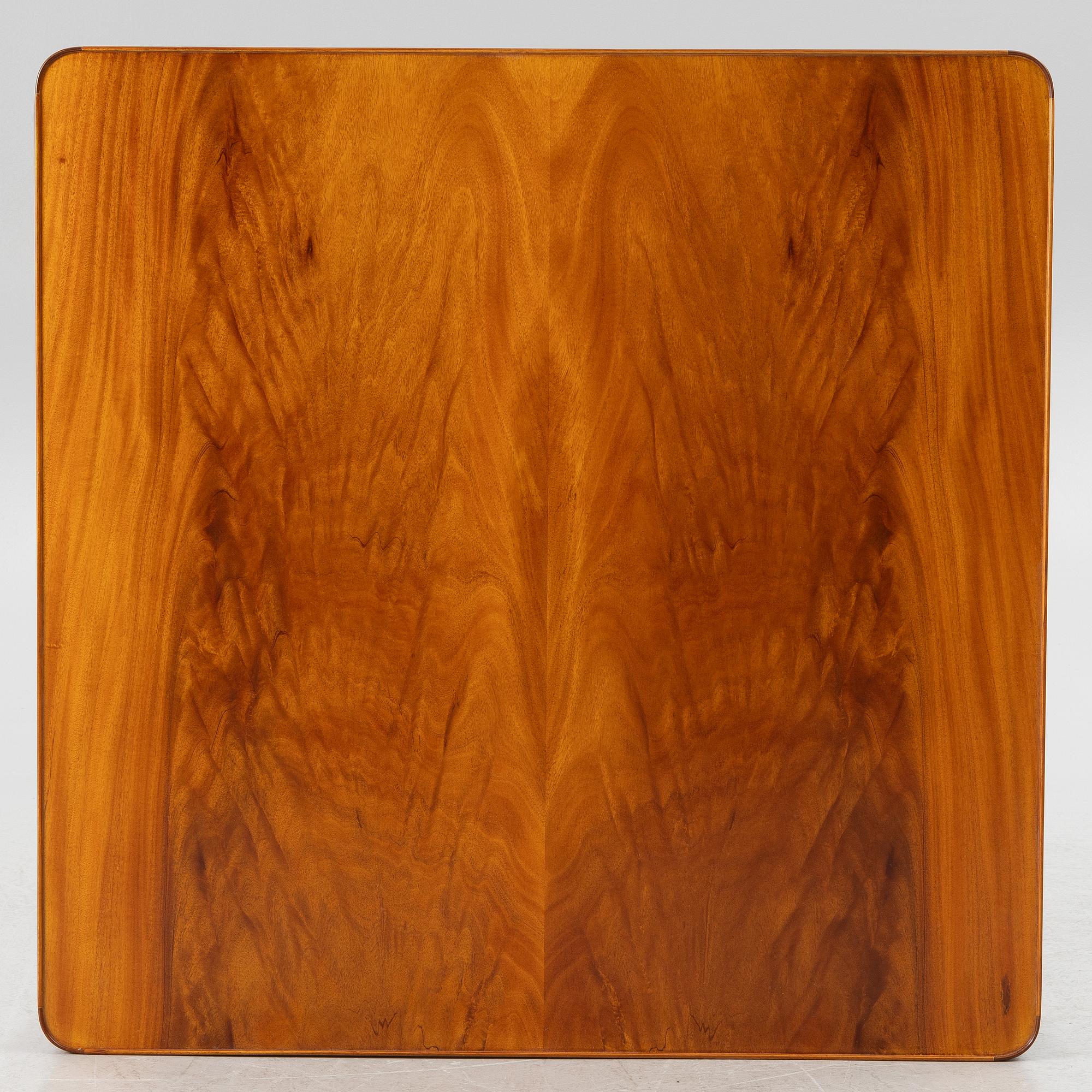 Josef Frank, a 'Diplomat' coffee table, model 2073, Firma Svenskt Tenn, Sweden.