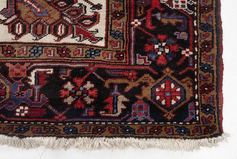 A Heris/Gorovan carpet, c. 325 x 235 cm.