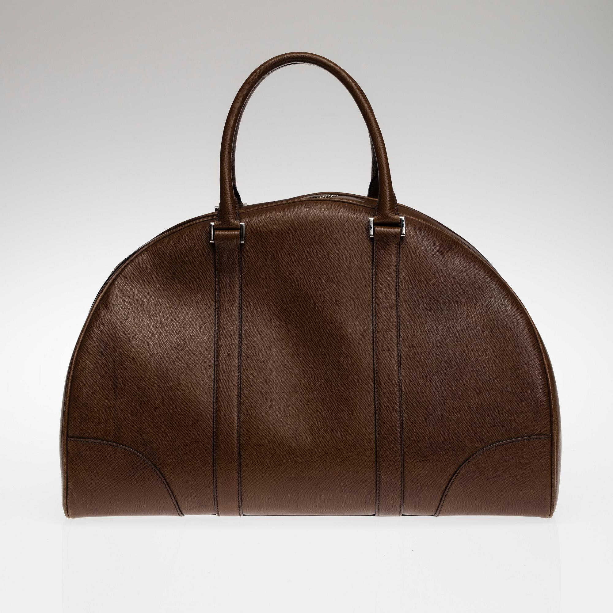 VÄSKA, Prada.