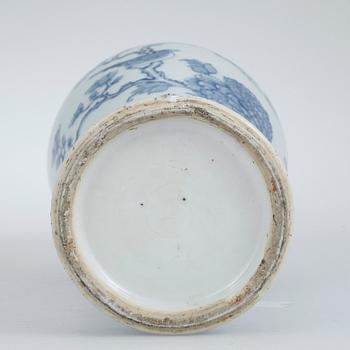VAS, porslin, Kina, Qianlong (1736-95).