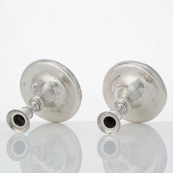 Johan Steinfort, ljusstakar, s k spelstakar, ett par, silver, Stockholm 1773. Gustavianska.