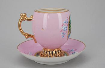 KOPP samt FAT, porslin, Dulevo fabriken Kusnetzov, Ryssland 1864-1889.