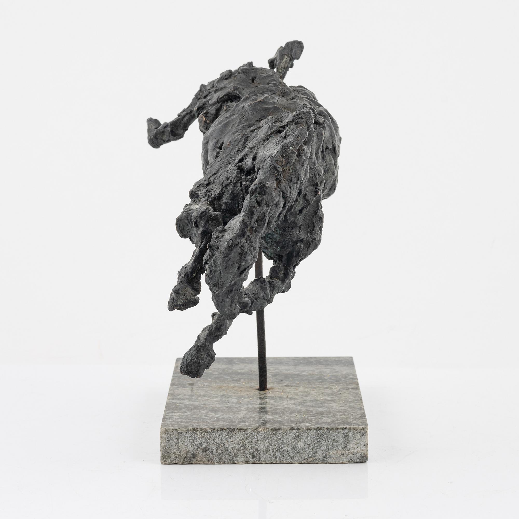 Marylyn Hamilton-Gierow. Sculpture, bronze, unsigned, total height 28 cm.