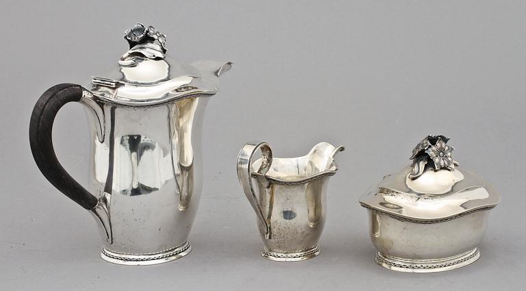 KAFFESERVIS,  3 delar, silver, Eric Råström, Stockholm, 1945. Vikt ca 1 260 gr.