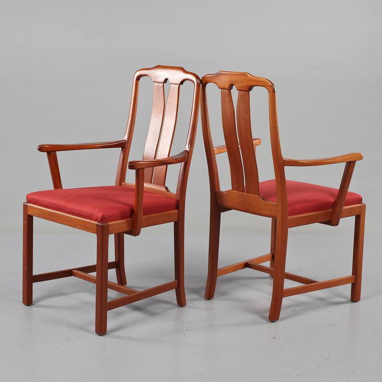 KARMSTOLAR, ett par, "Ambassadör", Carl Malmsten, Rydéns Interiör, tillverkade 1985.